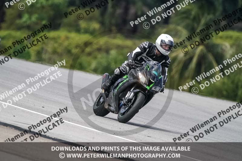 Sepang;event digital images;motorbikes;no limits;peter wileman photography;trackday;trackday digital images